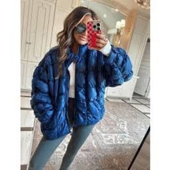 Free People Womens Scrunchy Glossy Pippa Packable Puffer Jacket Black Grape XS - Picture 5 of 16